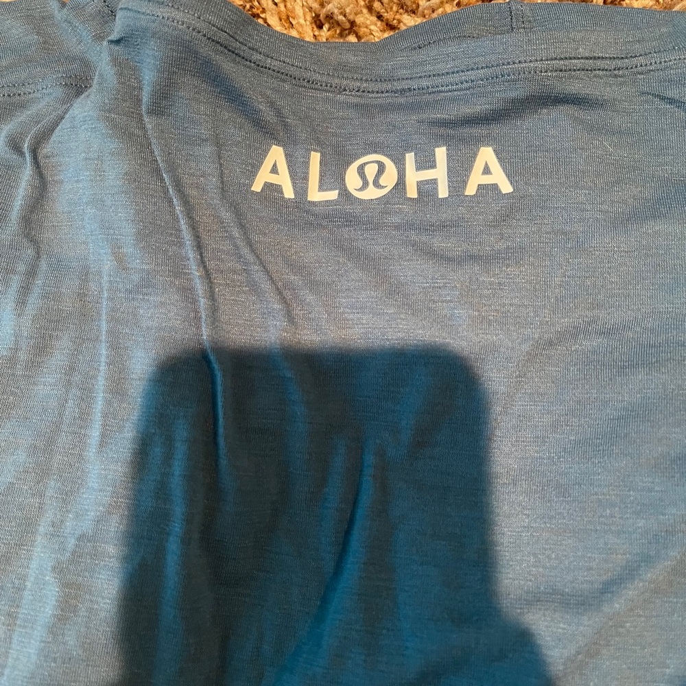 RARE Men’s L/XL Aloha Lululemon Tank